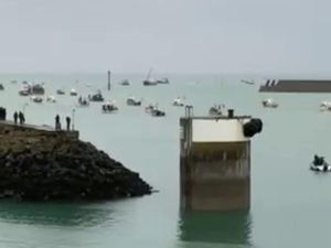 Supporting image for story: Royal Navy ships patrolling Jersey amid post-Brexit fishing rights row