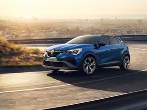 Supporting image for story: Renault Captur range expanded with new RS line and SE Limited trims