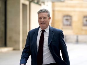 Supporting image for story: Starmer says ‘stark contrast’ between his beer and Johnson’s Covid fine