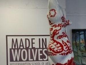 Supporting image for story: Chinese academic crafts new Wolves in Wolves sculpture