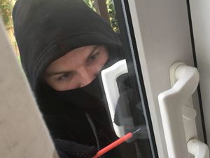 Supporting image for story: Lock-snapping is becoming burglars' 'method of choice' in the Black Country