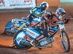 Supporting image for story: Aussie rules as Wolverhampton Wolves win