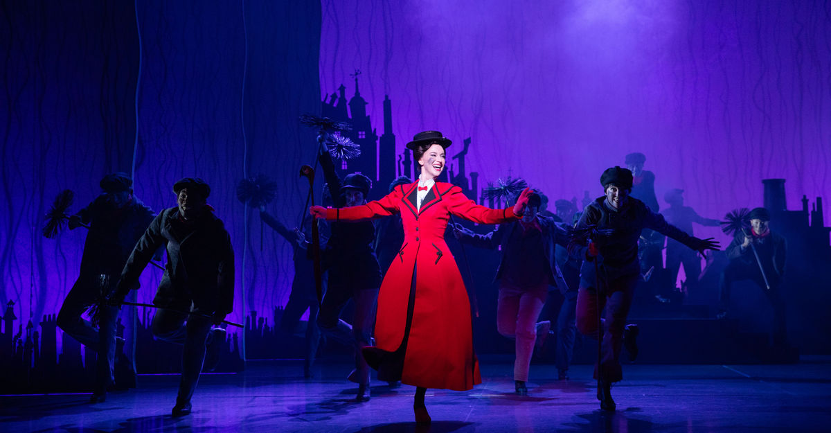 The Best Family Entertainment This Summer. Mary Poppins flies into the Birmingham Hippodrome! The Best Family Entertainment This Summer. Mary Poppins flies into the Birmingham Hippodrome!