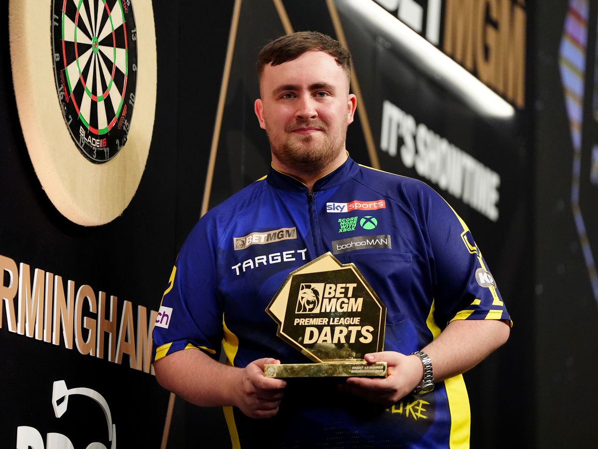 Luke Littler fights back for Premier League victory in Birmingham