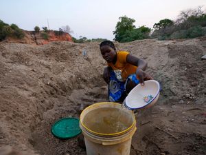 Supporting image for story: Drought from El Nino causing southern Africa’s worst hunger crisis in decades