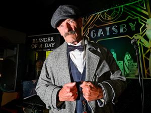 Paul O'Riordan as Arthur Shelby.