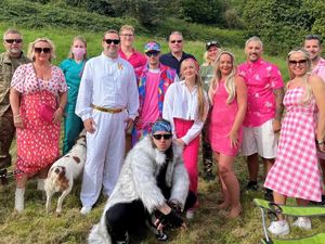 Supporting image for story: Shrosphire Chamber team smashes the £1,000 barrier in Dragon Boat challenge