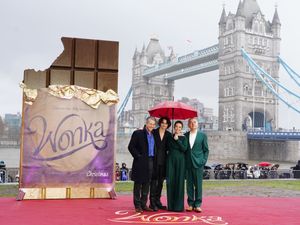 Supporting image for story: Timothee Chalamet and Olivia Colman promote Wonka after end of actors strike