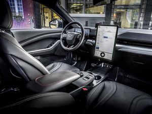 Supporting image for story: Ford exploring the use of pop-up adverts in infotainment systems