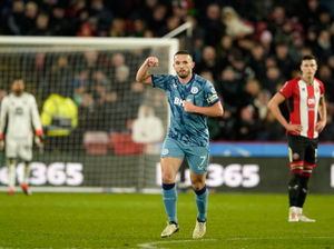 Supporting image for story: Sheffield United 0 Aston Villa 5 - Report