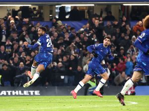 Supporting image for story: Reece James scores stoppage-time free-kick to rescue Chelsea a point