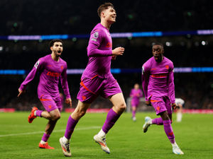 Supporting image for story: Wolves goalscorer hails 'big' comeback point