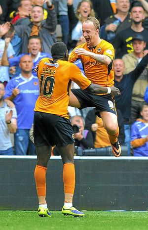Wolverhampton Wanderers' Leigh Griffiths (right) is congratulated on scoring his team's 1st goal