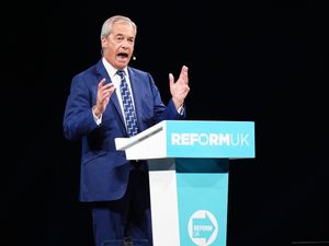 Supporting image for story: Farage tells members to expect election in next two years as Rayner quits