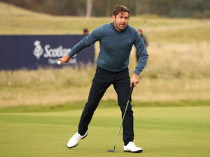 Supporting image for story: Robert Rock charge, but Lee tops the lot