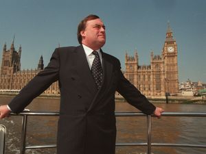 Supporting image for story: John Prescott ‘got a reception like Beatlemania’, Prime Minister says in tribute