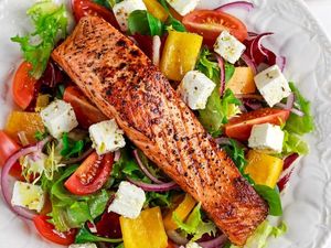 Supporting image for story: Eating fish might make you smarter, new study suggests