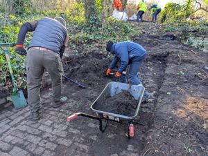 Hidden canal heritage uncovered during Wrekin volunteering day