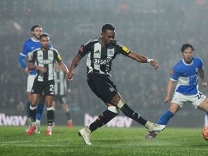 Supporting image for story: Joe Willock brace helps Newcastle claim hard-fought FA Cup victory at Birmingham