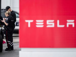 Supporting image for story: Tesla sales drop in first quarter amid Elon Musk backlash