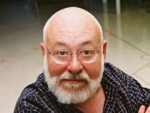 Supporting image for story: Tony Award-winner Frank Galati dies aged 79