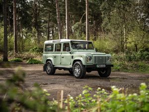 Supporting image for story: Bedeo’s Land Rover EV retrofit tech breaks new ground with in-wheel motors