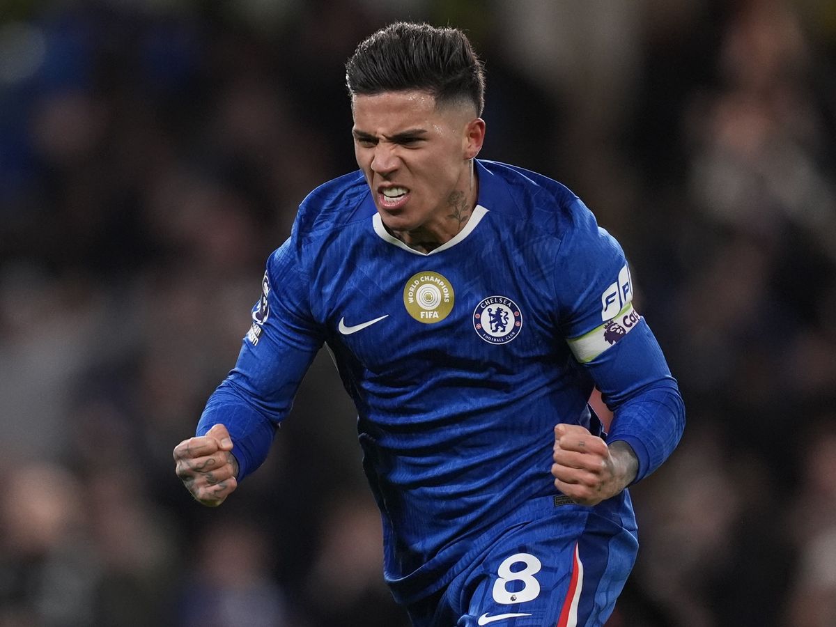 Enzo Fernandez grabs last-gasp equaliser as Chelsea deal title blow to Man City