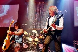 Supporting image for story: Concert review - Thin Lizzy at Wolverhampton Civic Hall