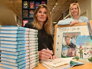 Supporting image for story: TV's 'Yorkshire Shepherdess' Amanda Owen delights fans at Oswestry book signing