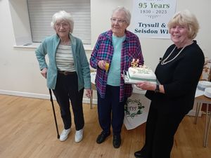 Barbara, Mary and Judy with the Anniversary cake 