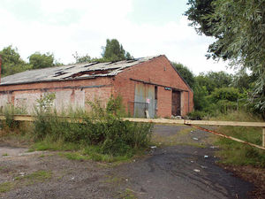 Supporting image for story: Factory fire smoke seen across Wolverhampton skyline