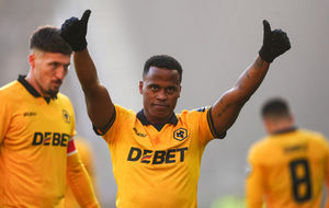 Thumbs up from Jhon Arias after he got amongst the goals