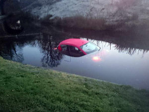 Supporting image for story: Shock as man sees thug push his car into canal in Chirk