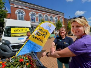 Supporting image for story: 'Get yourself checked' message over cancer screening  