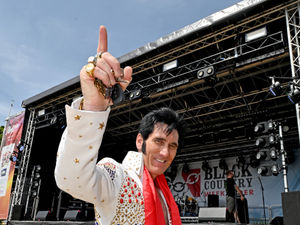 Supporting image for story: Sun goes down on a successful Black Country Weekender at Himley