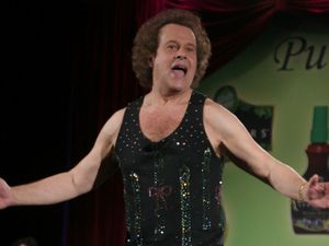 Supporting image for story: US fitness guru Richard Simmons dies aged 76