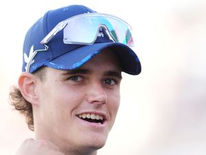 Supporting image for story: Pretty cool – Jacob Bethell embraces spotlight as youngest England men captain