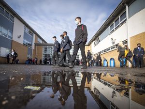 Supporting image for story: Gavin Williamson vows to ‘move heaven and earth’ to avoid shutting schools again