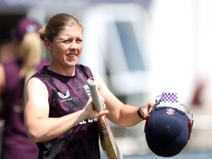 Supporting image for story: Heather Knight aiming for World Cup as she recovers from hamstring injury