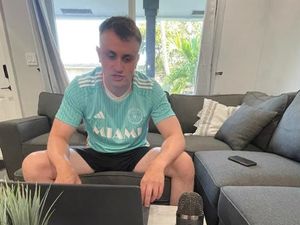 Supporting image for story: Wolves in the USA: Nathan Judah's tour diary - Day 2
