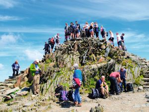 Supporting image for story: Visitors to Snowdonia may be forced to pay a 'tourism tax'