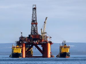 Supporting image for story: Oil industry could see job cuts like Grangemouth every fortnight, report warns