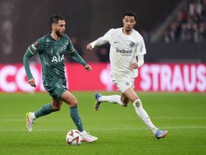 Supporting image for story: Hugo Ekitike meets new team-mates in Hong Kong the day after joining Liverpool