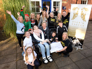 Supporting image for story: Hunter's walk raises over £4,000 for charity