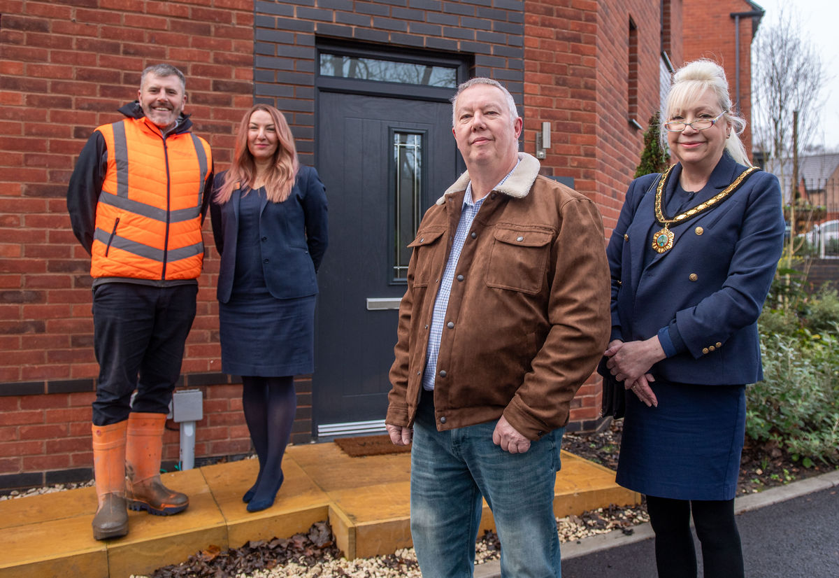 Deputy Mayor of Telford and Wrekin welcomes first residents of new community