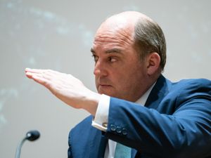 Supporting image for story: Putin still has ‘brutality in his back pocket’, warns Defence Secretary