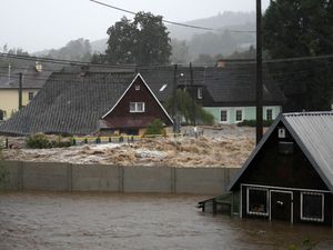 Supporting image for story: Death toll rises as rain and flooding force evacuations across central Europe
