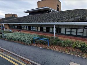 Supporting image for story: Renewed calls to reopen hospital unit 18 months after it closed to help Covid battle