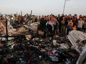 Supporting image for story: Netanyahu acknowledges ‘tragic mistake’ after Rafah strike kills dozens