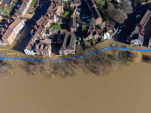 Supporting image for story: Bewdley barriers breached as flood of 'biblical proportions' hits River Severn